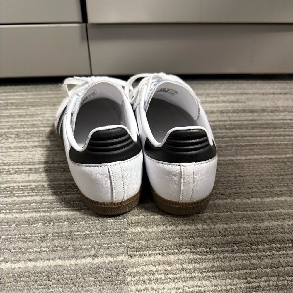 White and Black adidas sambas - Picture 2 of 8